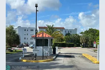 2800  Somerset Dr, Unit #109J, Lauderdale Lakes, FL 33311 - Photo 1