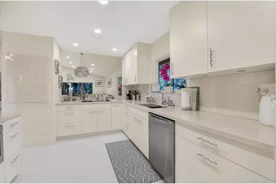 19452  Waters Reach Lane 305 Lane, Unit #305, Boca Raton, FL 33434 - Photo 7