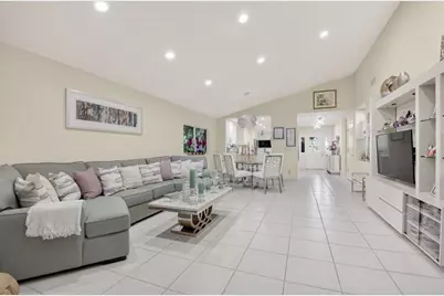 19452  Waters Reach Lane 305 Lane, Unit #305, Boca Raton, FL 33434 - Photo 15