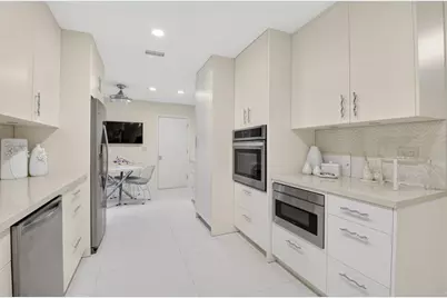 19452  Waters Reach Lane 305 Lane, Unit #305, Boca Raton, FL 33434 - Photo 5