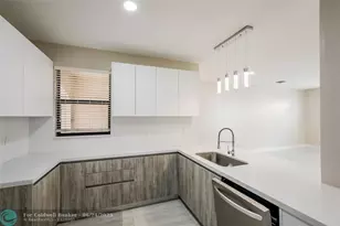 22835 SW 89th Ct, Cutler Bay, FL 33190 - Photo 9