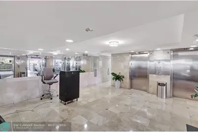 345  Ocean Drive, Unit #305, Miami Beach, FL 33139 - Photo 3