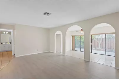 2516 SW 74th Ter, Unit #102, Davie, FL 33317 - Photo 7