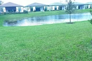 7813 Deer Lake Ct, Parkland, FL 33067 - Photo 5