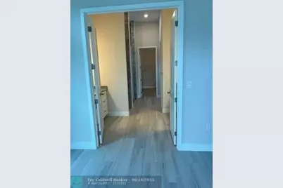 7813  Deer Lake Ct, Parkland, FL 33067 - Photo 9