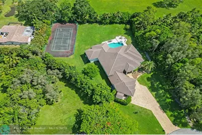 11720 NW 9th St, Plantation, FL 33325 - Photo 1