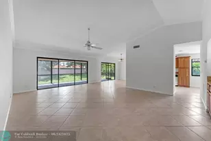 2600 SW 23rd Cranbrook Dr, Boynton Beach, FL 33436 - Photo 9