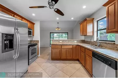 2600 SW 23rd Cranbrook Dr, Boynton Beach, FL 33436 - Photo 11