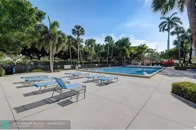 3200  Port Royale Dr, Unit #1207, Fort Lauderdale, FL 33308 - Photo 37