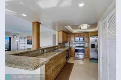 3200  Port Royale Dr, Unit #1207, Fort Lauderdale, FL 33308 - Photo 7
