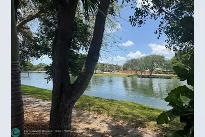 1100 NE 182nd St, North Miami Beach, FL 33162 - Photo 13