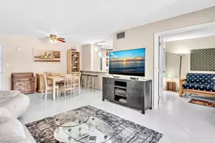 3020 NE 16th Ave Unit #204 E, Oakland Park, FL 33334 - Photo 15