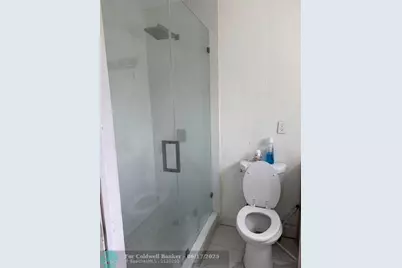 1942  Buchanan St, Hollywood, FL 33020 - Photo 5