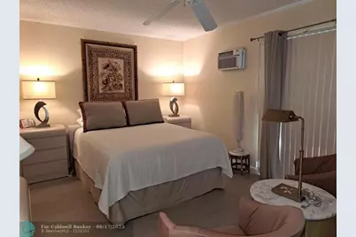 336  Oakridge S, Unit #336, Deerfield Beach, FL 33442 - Photo 9