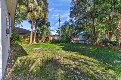 1230 NW 29th Way, Fort Lauderdale, FL 33311 - Photo 23