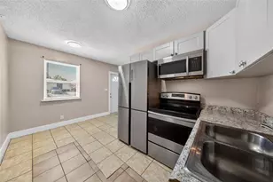 1230 NW 29th Way, Fort Lauderdale, FL 33311 - Photo 9