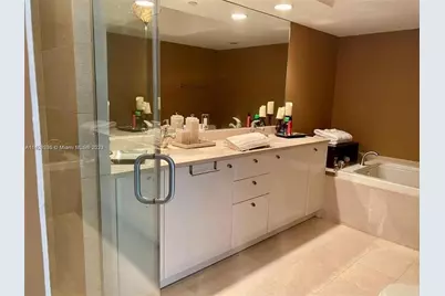 16500  Collins Ave, Unit #2052, Sunny Isles Beach, FL 33160 - Photo 21