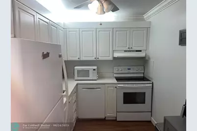 6289  Bay Club Dr., Unit #3, Fort Lauderdale, FL 33308 - Photo 11