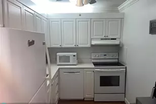 6289 Bay Club Dr, Fort Lauderdale, FL 33308 - Photo 11