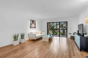 170 Lakeview Dr, Weston, FL 33326 - Photo 11