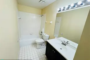 3449 NW 44th St, Lauderdale Lakes, FL 33309 - Photo 11