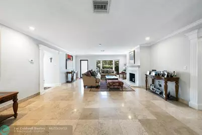 2319  Castilla Isle, Fort Lauderdale, FL 33301 - Photo 5