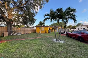 3913 SW 28th St, West Park, FL 33023 - Photo 7