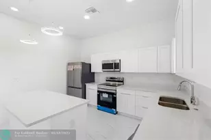 710 Eisenhower Blvd, Lehigh Acres, FL 33974 - Photo 9