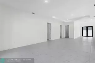 710 Eisenhower Blvd, Lehigh Acres, FL 33974 - Photo 7