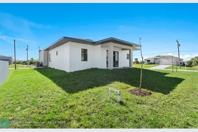 710  Eisenhower Blvd, Lehigh Acres, FL 33974 - Photo 29