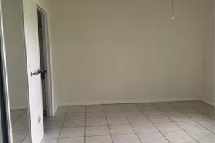 301 SW 158th Terrace, Pembroke Pines, FL 33027 - Photo 17