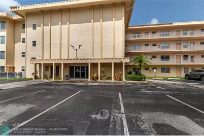 4151 NW 41st St, Unit #409, Lauderdale Lakes, FL 33319 - Photo 3