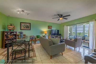 4151 NW 41st St, Unit #409, Lauderdale Lakes, FL 33319 - Photo 9