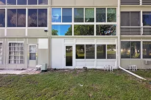 1031 Berkshire B, Deerfield Beach, FL 33442 - Photo 17