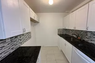 1031 Berkshire B, Deerfield Beach, FL 33442 - Photo 1