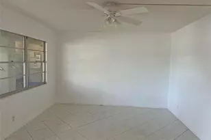 1031 Berkshire B, Deerfield Beach, FL 33442 - Photo 3