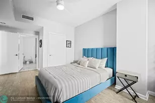 244 Biscayne Blvd, Miami, FL 33132 - Photo 13