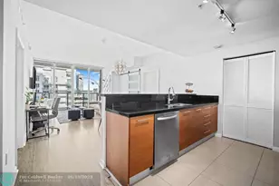 244 Biscayne Blvd, Miami, FL 33132 - Photo 3