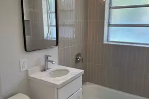 2111 NE 35th St, Lighthouse Point, FL 33064 - Photo 27