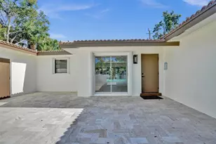 2111 NE 35th St, Lighthouse Point, FL 33064 - Photo 9