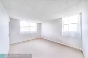 2860 Somerset Dr, Lauderdale Lakes, FL 33311 - Photo 13