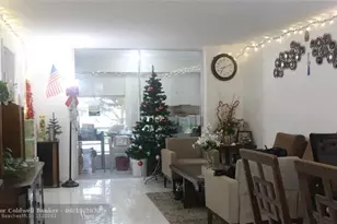 7891 Sunrise Lakes Dr Unit, Sunrise, FL 33322 - Photo 11