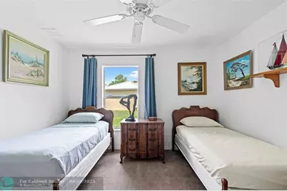 386 SW Donna Ter, Port Saint Lucie, FL 34984 - Photo 29