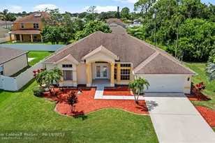 386 SW Donna Terrace, Port Saint Lucie, FL 34984 - Photo 1