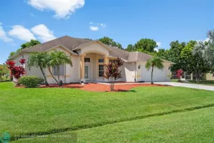 386 SW Donna Terrace, Port Saint Lucie, FL 34984 - Photo 3