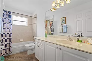 386 SW Donna Terrace, Port Saint Lucie, FL 34984 - Photo 37