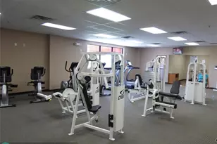 9400 N Hollybrook Lake Dr, Pembroke Pines, FL 33025 - Photo 11