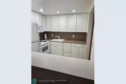 218  Farnham J, Unit #218, Deerfield Beach, FL 33442 - Photo 3