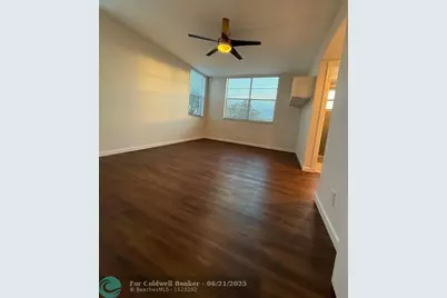 9480  Poinciana Pl, Unit #410, Davie, FL 33324 - Photo 9