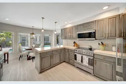 1109 SE 11th Ct, Fort Lauderdale, FL 33316 - Photo 3